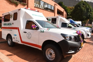 Gobernación entrega nuevas ambulancias y más recursos a los municipios antioqueños